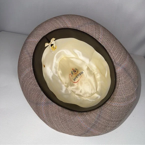 Vintage Stetson Beige‎ Plaid Fedora Hat with Feather Accent